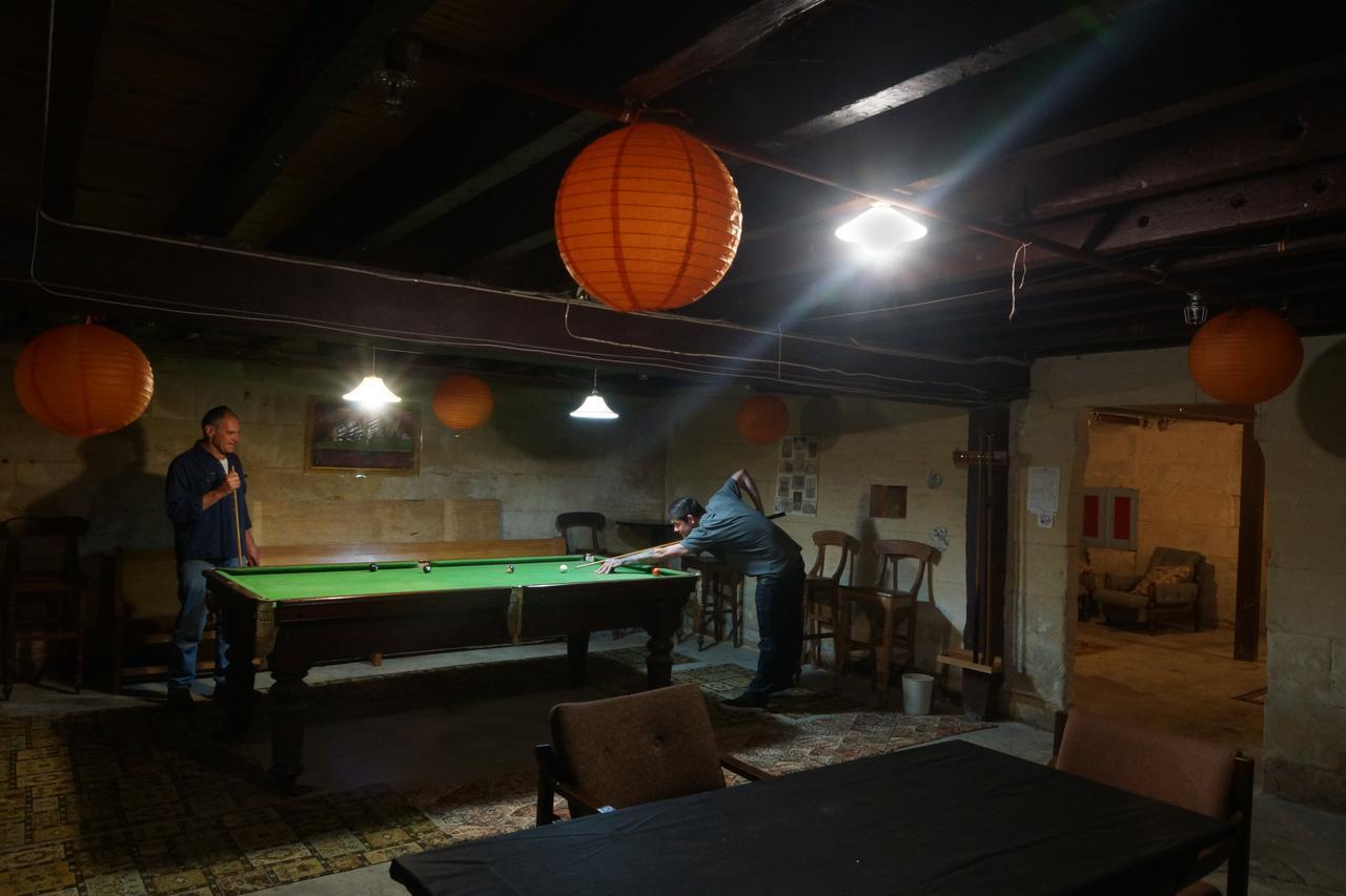 Empire Hotel Backpackers Oamaru Esterno foto