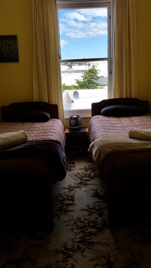 Empire Hotel Backpackers Oamaru Esterno foto