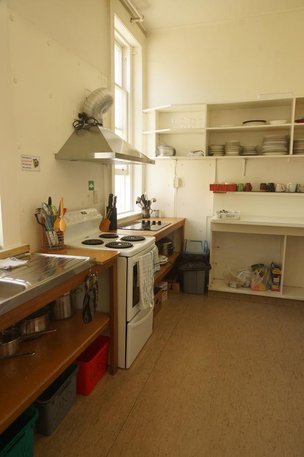 Empire Hotel Backpackers Oamaru Esterno foto